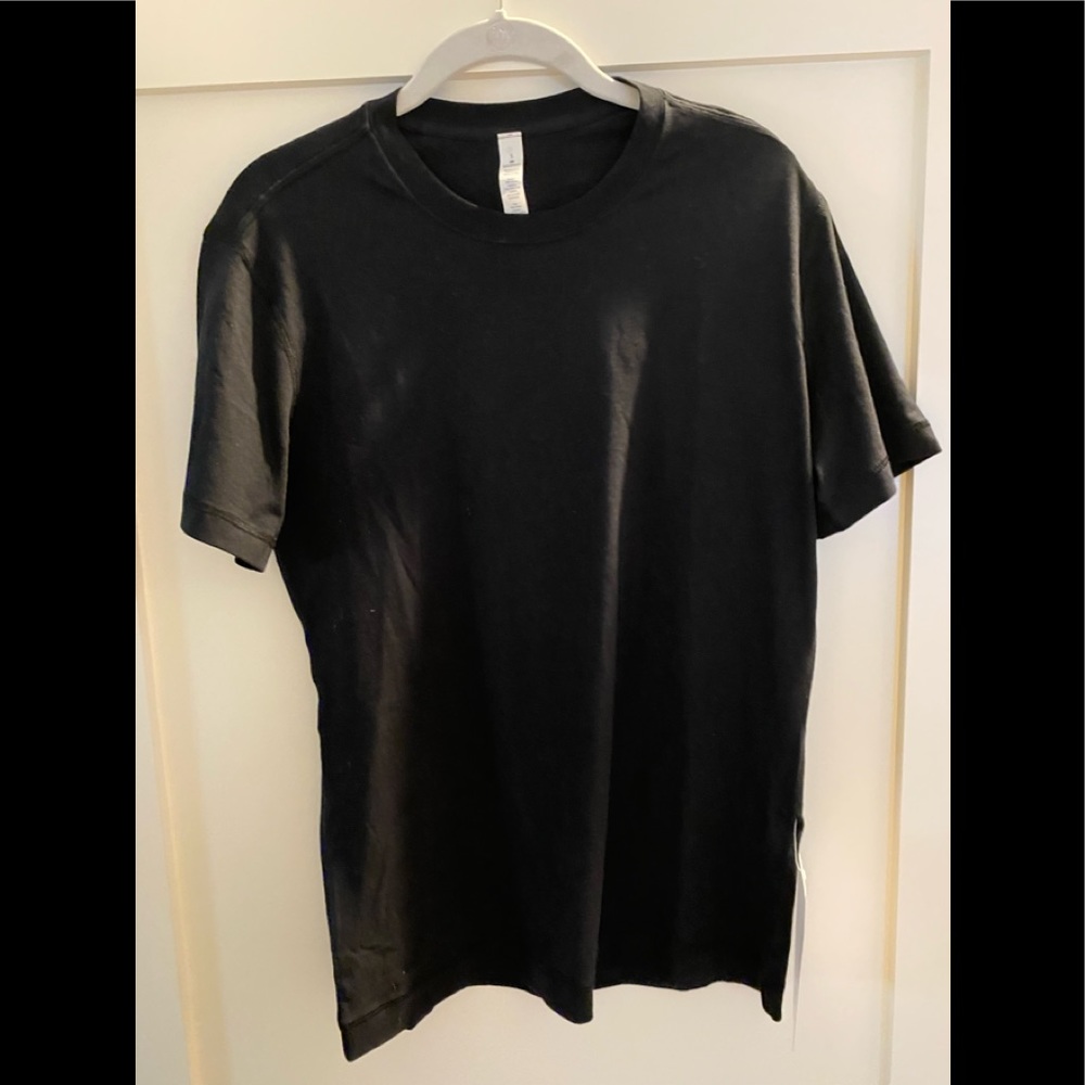 Men’s Lulu Lemon Men’s basic tee